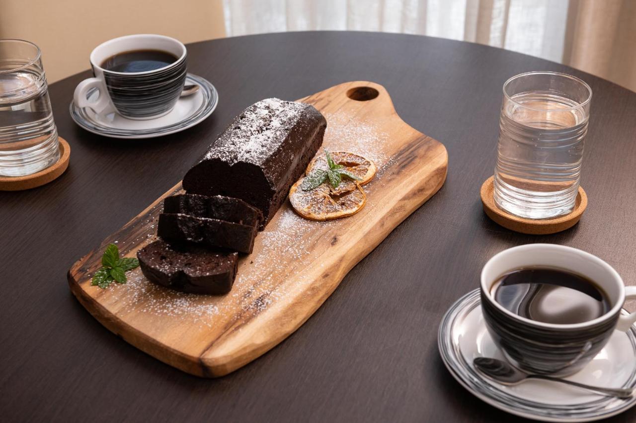 Afrodite Suites Потос Екстериор снимка