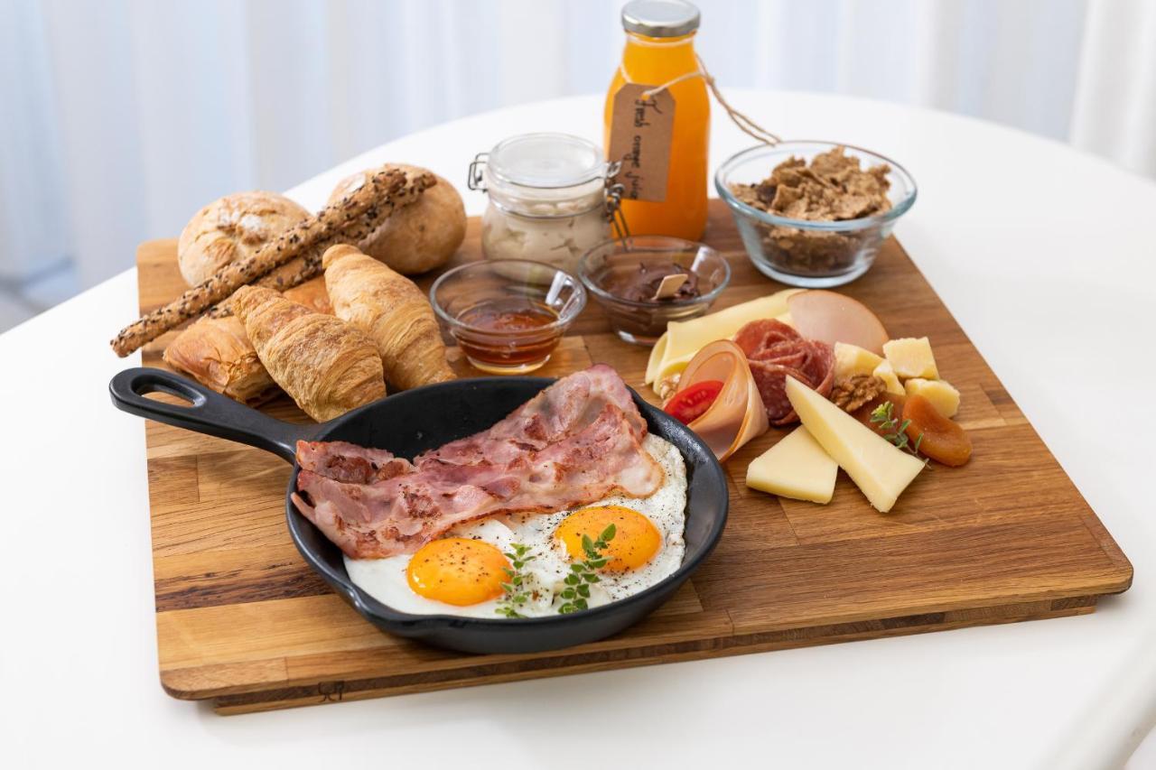 Afrodite Suites Потос Екстериор снимка