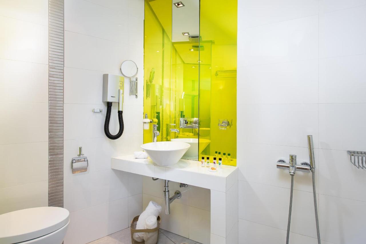 Afrodite Suites Потос Екстериор снимка