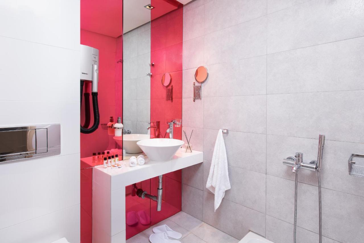 Afrodite Suites Потос Екстериор снимка