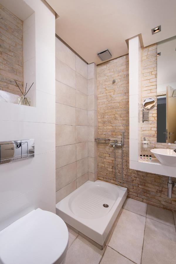 Afrodite Suites Потос Екстериор снимка